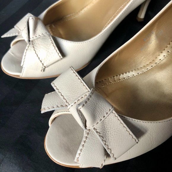 J. Crew Ivory Leather Peep Toe with Bow Heels - Picture 2 of 13